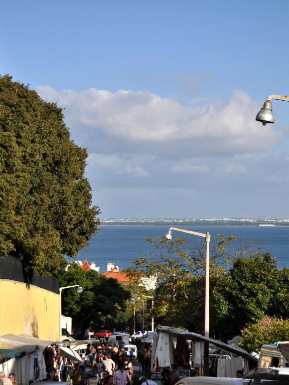 Hello Lisbon Santa Apolonia Apartments Exteriör bild